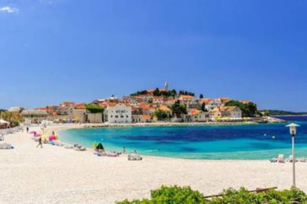 Whole Villa In Primošten المظهر الخارجي الصورة